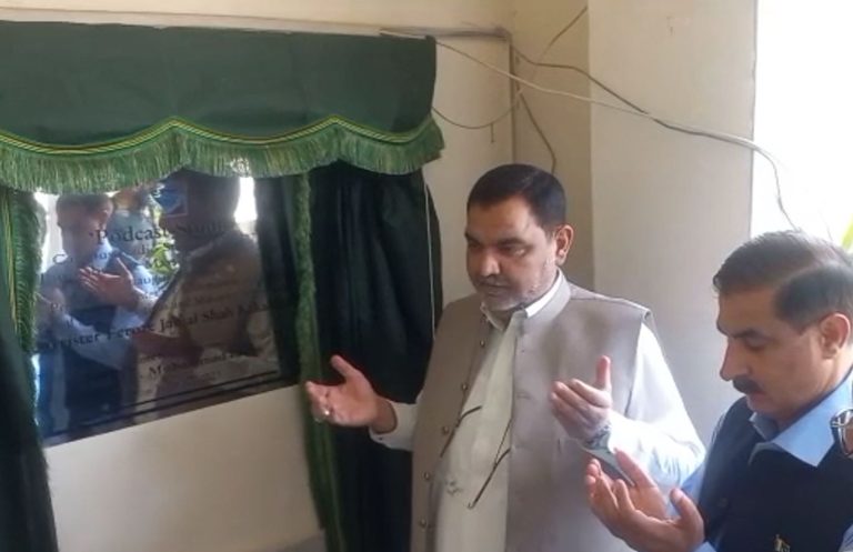 جرنلزم ڈیپارٹمنٹ یونیورسٹی آف پشاور میں پوڈکاسٹ سٹوڈیو کا افتتاح