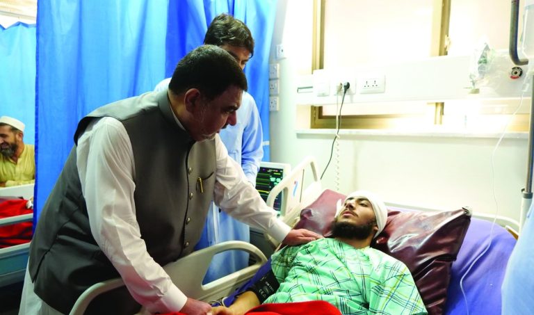 دہشتگردی کے ناسور کے خاتمے کے لیے کوششیں کر رہے ہیں،نگران وزیر اطلاعات