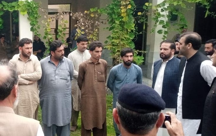 باجوڑ میں نرخناموں سے تجاوز کرنے پر 15 قصائیوں کو گرفتار کرلیا گیا۔