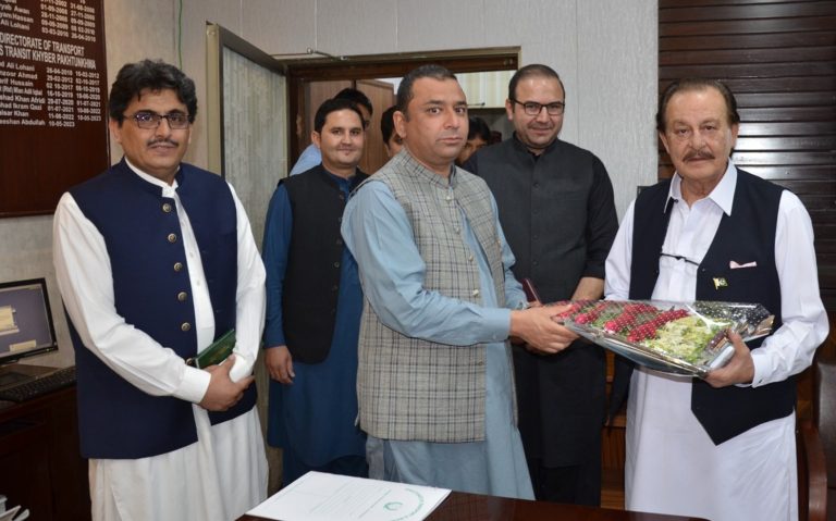 ظفراللہ خان عمرزئی کا ٹرانسپورٹ محکمہ کا جائزہ، ماحولیاتی آلودگی کے خلاف کارروائی کی ہدایت۔