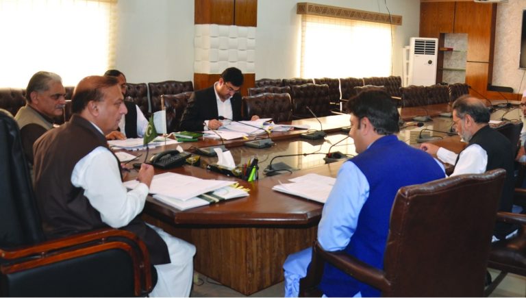 میونسپل آفیسر کے درمیان تنازعہ تحقیقات کیلئے فیکٹ فائنڈنگ کمیٹی کمیشن کے ذریعے انکوائری کرانے کا حکم