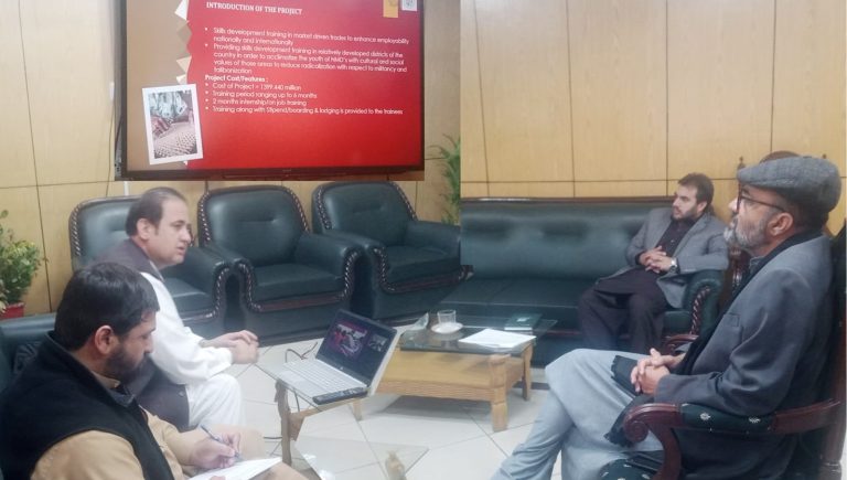 نگران وزیر  نے ضم اضلاع میں نوجوانوں کے لئے مختلف ہنر اور پیشہ ورانہ تربیت فراہم کرنے کے لئے ایک اہم پروگرام کا آغاز کیا۔