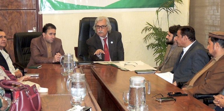 صوبائی حکومت محدود وسائل کے باوجود تعلیمی نظام کی بہتری کے لیے اقدامات اٹھا رہی ہے۔خیبرپختونخوا کے نگران وزیر