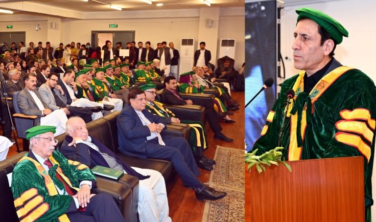 نگران وزیر اعلیٰ خیبر پختونخوا نے نارتھ ویسٹ سکول آف میڈیسن گریجویشن تقریب میں شرکت کی۔
