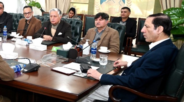پاک افغان سرحد پر تجارتی سامان کی آمدورفت میں تعطل پر خیبر پختونخوا کے تاجروں کی مسائل پر غور