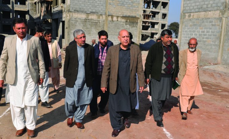 وزیر اعلیٰ خیبر پختونخوا کے مشیر برائے ہاؤسنگ کا جلوزئی ہاؤسنگ سکیم کا دورہ: تعمیرات کام مکمل