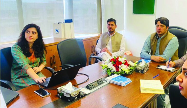 وزیر اعلیٰ خیبر پختونخوا کے معاون خصوصی برائے سائنس ٹیکنالوجی و انفارمیشن ٹیکنالوجی خالد لطیف خان مروت کی نیٹ سول (NETSOL) کے نمائندوں سے ملاقات