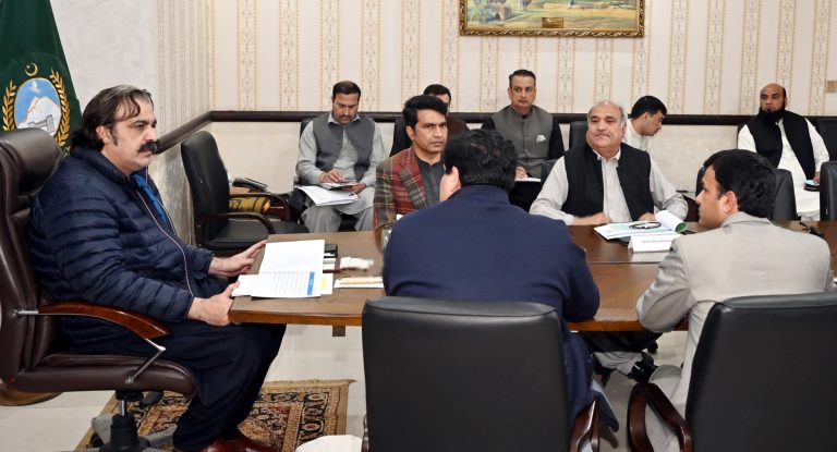 وزیر اعلیٰ خیبر پختونخوا کی جنگلات کی بلین ٹری پلس منصوبہ اور پشاور ۔ڈی آئی خان موٹروے کے حوالے سے اہم اقدامات