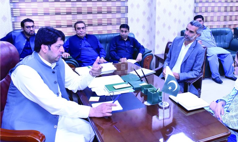 وزیراعلیٰ خیبرپختونخوا کے معاون خصوصی برائے سائنس ٹیکنالوجی و انفارمیشن ٹیکنالوجی خالد لطیف خان مروت سے ورلڈ بینک کے نمائندوں نے بدھ کے روز پشاور میں کنٹری ڈائریکٹر ورلڈ بینک کی سربراہی میں ملاقات کی