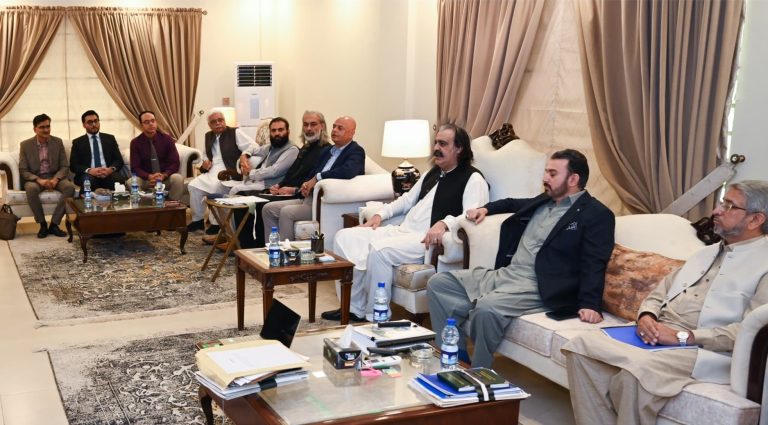 وزیر اعلیٰ خیبر پختونخوا کی زیر صدارت چشمہ رائٹ بینک لفٹ کینال پروجیکٹ کے متعلق اہم اجلاس