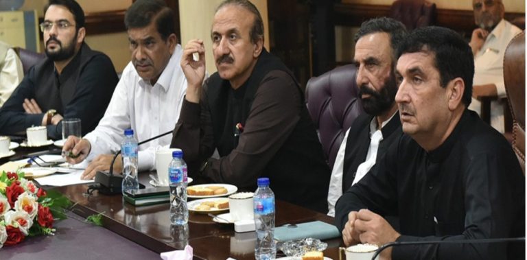 خیبر پختونخواکے وزیر مواصلات وتعمیرات شکیل احمد نے کہا ہے کہ محکمہ مواصلات و تعمیرات کے شعبہ سنٹر ڈویلپمنٹ اور منٹینس کی استعدار کار اور پشہ ورانہ صلاحیتوں میں اضافہ کرنے کیلئے