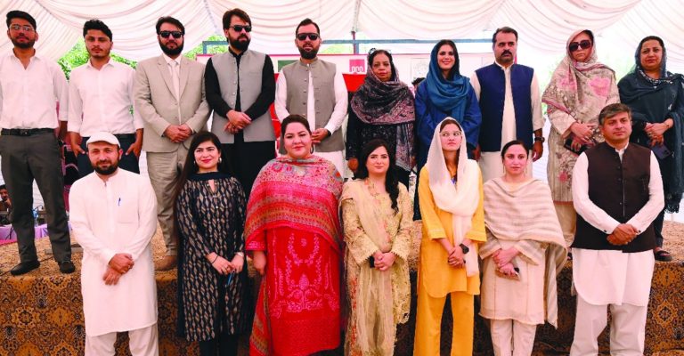 شہید بے نظیر بھٹو ویمن یونیورسٹی پشاور کا19 واں یوم تاسیس منایا گیا یوم تاسیس پر دو روزہ کلچر فیسٹیول کا بھی انعقاد کیا گیا اس موقع پر وزیر برائے اعلیٰ تعلیم مینا خان آفریدی نے بطور مہمان خصوصی شرکت کی
