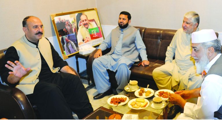 خیبر پختونخوا کے صوبائی وزیر برائے پبلک ہیلتھ انجینئرنگ، پختون یار خان نے کہا