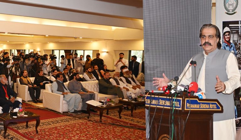 وزیر اعلیٰ خیبر پختونخوا کا مزدوروں کے لئے پیکجز کا دوگنا کرنے کا اعلان، محنت کشوں کی حقوق کی حفاظت اور ترقی کیلئے اقدامات۔