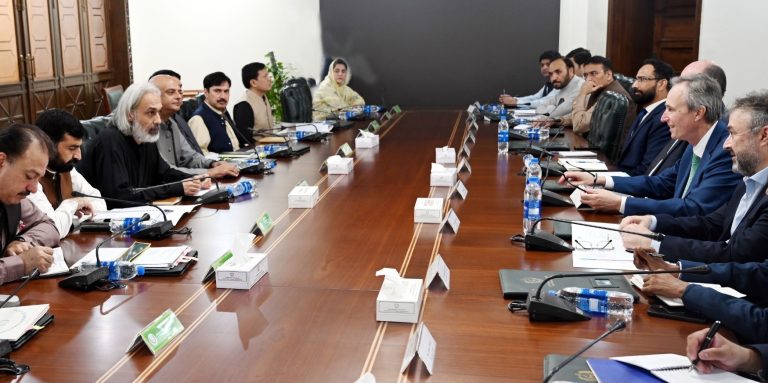 ورلڈ بینک کے کثیر رکنی وفد کی صوبائی حکومت کے اعلی حکام سے ملاقات