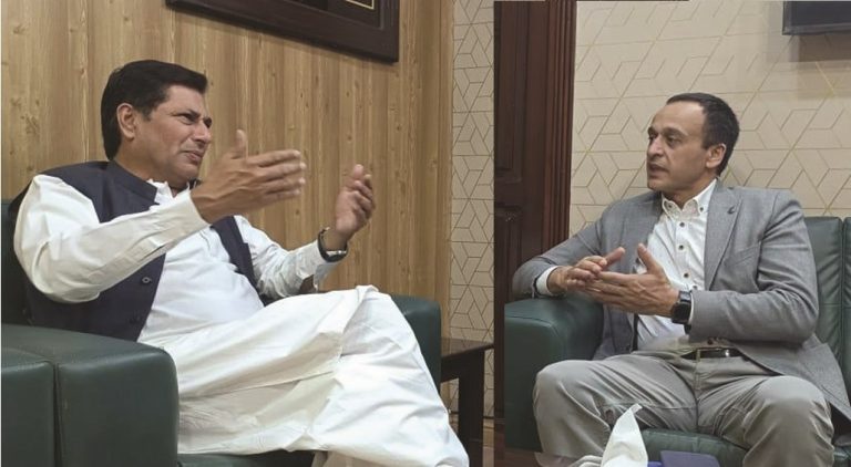 فوڈ اینڈ ایگریکلچر آرگنائزیشن کے سربراہ سے خیبر پختونخوا میں لائیو سٹاک اور ماہی گیری کے امور پر تبادلہ خیال۔