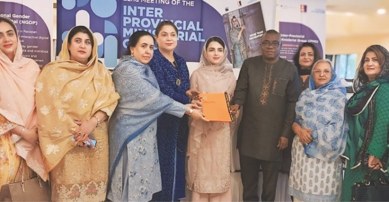 خیبر پختونخوا میں خواتین کے مسائل کا حل اور ترقی کیلئے اقدامات کی منظوری۔