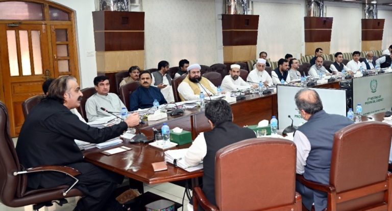 خیبر پختونخوا کابینہ کے اہم فیصلے: جوڈیشل کمیشن، زکواۃ و عشر ایکٹ میں ترامیم، اور پولیس کی نئی بھرتیاں