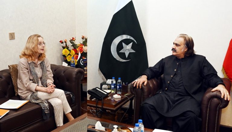 وزیر اعلیٰ خیبر پختونخوا سے نیدر لینڈ کی سفیر کی ملاقات، زراعت، لائیوسٹاک اور توانائی میں باہمی تعاون پر گفتگو
