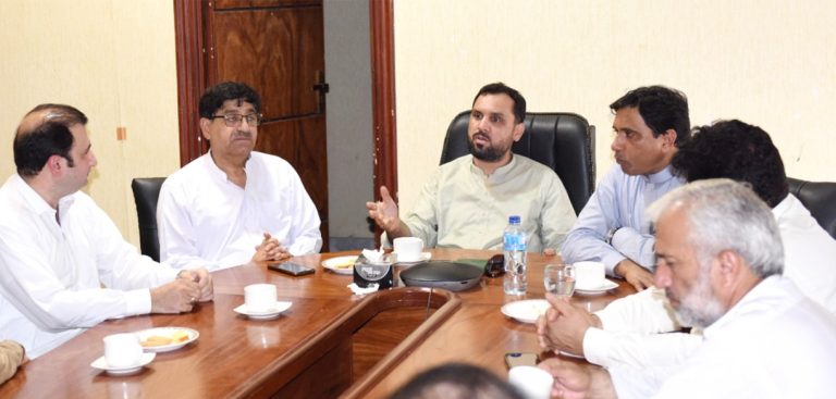 خیبر پختونخوا کے وزیر برائے اعلیٰ تعلیم مینا خان آفریدی کی زیر صدارت یونیورسٹی آف انجینئرنگ اینڈ ٹیکنالوجی