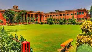 کے ایم یو نے انسٹیٹیوٹ آف ہلیتھ سائنسز اسلام آباد میں الائیڈ ہیلتھ سائنسزکے مختلف پروگرامات میں داخلوں کے لئے سنٹرالائزڈ ٹیسٹ کا انعقاد کیا۔