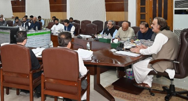 خیبر پختونخوا کابینہ اجلاس: وزراء کے ہاؤس سبسڈی الاونس میں اضافہ، جانوروں کی فلاح و بہبود کے قوانین منظور