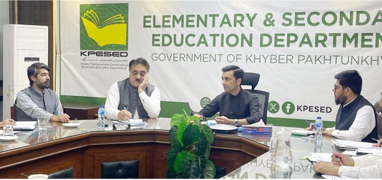 خیبر پختونخوا کے وزیر تعلیم فیصل خان ترکئی کی زیر صدارت ضلع خیبر کے تعلیمی منصوبوں کے حوالے سے ایک