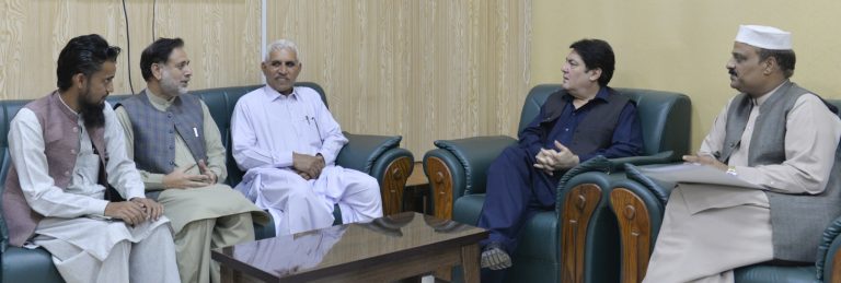 انصاف سٹوڈنٹس فیڈریشن نے پاکستان تحریک انصاف کو تقویت بخشتے ہوئے عمران خان کے وژن کو عملی جامہ پہنایا ہے۔بیرسٹر ڈاکٹر سیف
