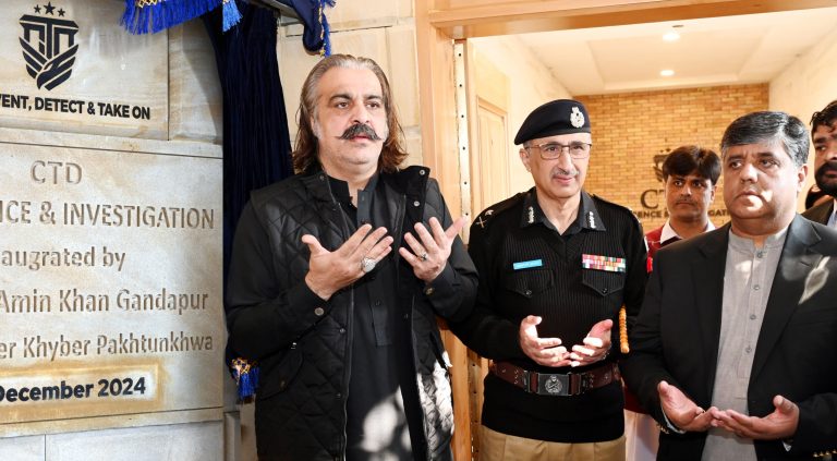 وزیراعلیٰ خیبرپختونخوا کا سی ٹی ڈی ہیڈکوارٹر کا دورہ، جدید بلاک کا افتتاح اور کارکردگی میں بہتری کا عزم
