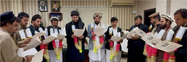 وزیر اعلیٰ خیبر پختونخوا کے معاون خصوصی برائے ریلیف، بحالی و آباد کاری، ملک نیک محمد خان داوڑ