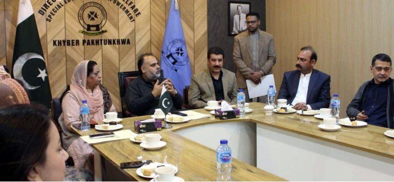 اہلیان حسن گڑھی۔2کے معززین علاقہ،پی ٹی آئی کے عہدیداران و کارکنان اور عوام نے خیبر پختونخوا کے وزیر برائے سماجی بہبود سید قاسم علی شاہ