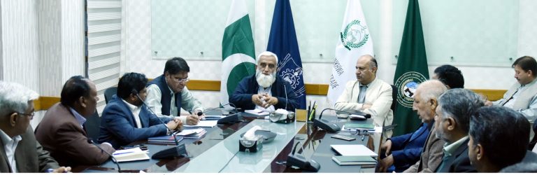 وزیر اعلیٰ خیبر پختونخوا کے معاون خصوصی برائے صنعت عبدالکریم تورڈھیر نے ضلعی