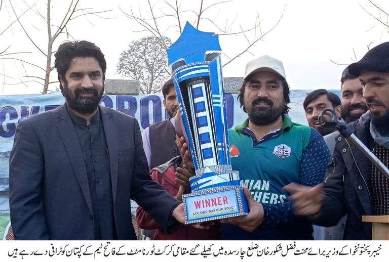 خیبر پختونخوا کے وزیر برائے محنت فضل شکورخان نے کہا ہے کہ نوجوانوں کو