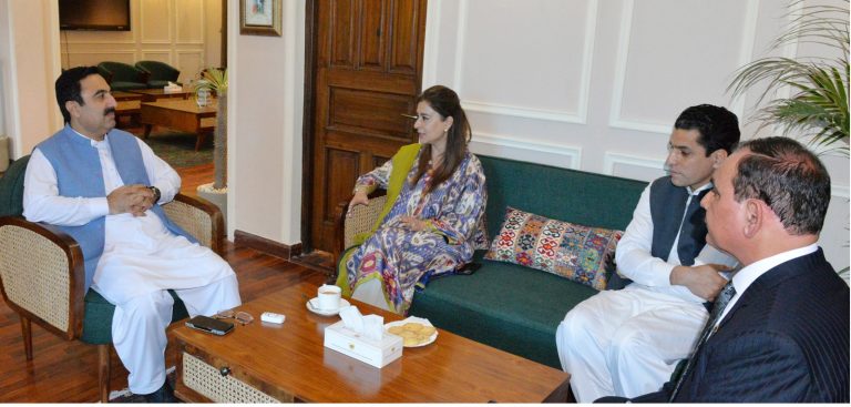 وزیراعظم کی فوکل پرسن برائے انسداد پولیو عائشہ رضا فاروق نے چیف سیکرٹری خیبرپختونخوا شہاب علی شاہ سے
