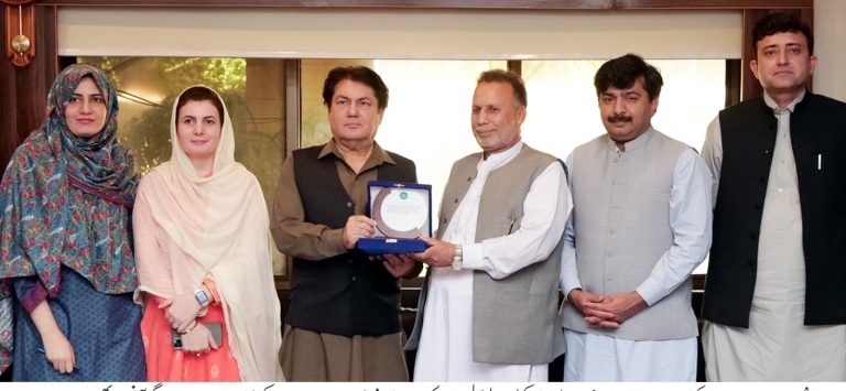سبکدوش ہونے والے ڈائریکٹر جنرل اطلاعات سلیم خان کے اعزاز میں الوداعی تقریب کا انعقاد