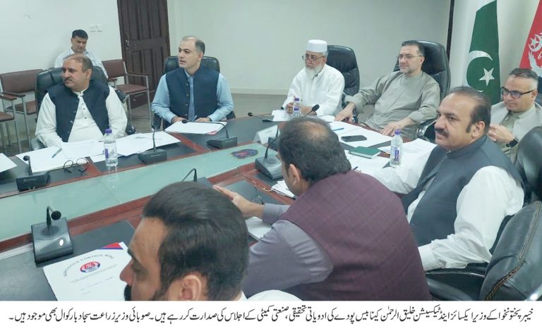 خیبرپختونخوا کے وزیر برائے ایکسائز اینڈ ٹیکسیشن خلیق الرحمان نے کینابس پودے کی ادویاتی،