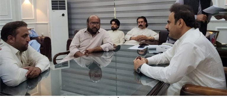 صوبائی بجٹ میں محکمہ لائیو سٹاک و فیشریز  کے ترقیاتی منصوبوں کے لئے 4078 ملین روپے مختص، بجٹ میں ضم اضلاع پر خصوصی توجہ مرکوز کی گئی ہے