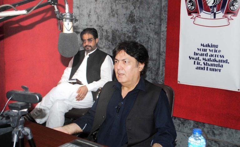 خیبرپختونخوا میں امن و امان، صحافیوں کے تحفظ اور سیاحت کے فروغ کیلئے اقدامات اٹھائے جا رہے ہیں۔