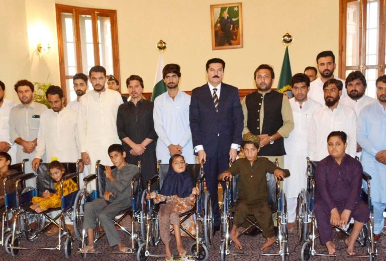 معذور بچوں کو باوقار زندگی دینا سب کی ذمہ داری ہے، گورنر خیبرپختونخوا