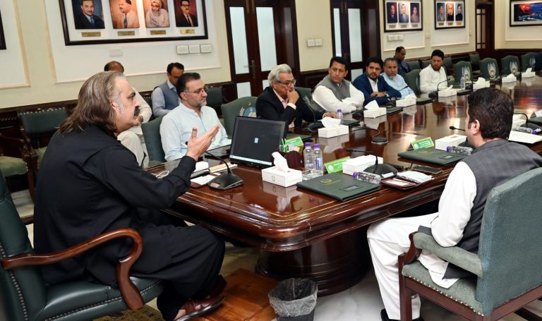 خیبرپختونخوا میں سیاحت کے فروغ اور ہوٹل مالکان کے مسائل کے حل کے لیے جامع اقدامات کا اعلان