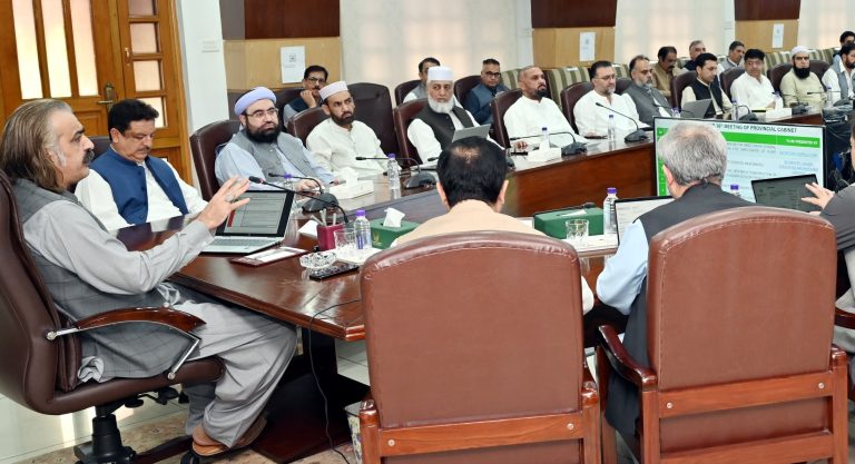 خیبرپختونخوا کابینہ اجلاس پیپر لیس، ڈیجیٹل گورننس کی سمت اہم پیشرفت