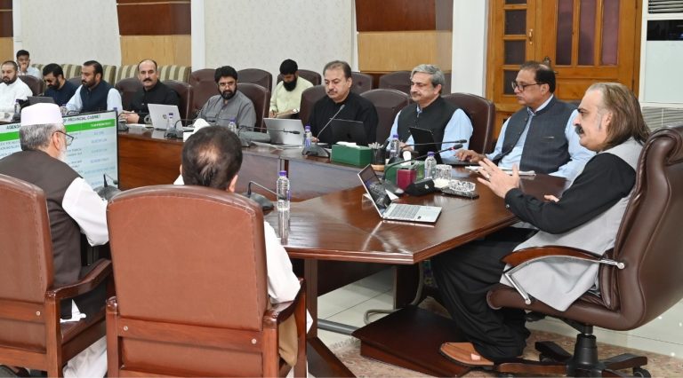 خیبرپختونخوا کابینہ کا 37واں اجلاس، سیلاب متاثرین کے لیے بڑے ریلیف پیکج کا اعلان
