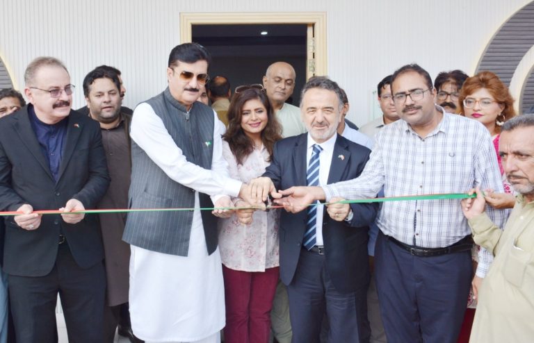 اسلام آباد میں عجائب ترکیہ تصویری نمائش کا افتتاح، پاکستان و ترکی کے ثقافتی رشتوں کا خوبصورت اظہار
