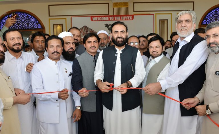 دو روزہ انٹرنیشنل لائیو سٹاک، پولٹری اینڈ فشریز ایکسپو خیبرپختونخوا 2025 کا آغاز بدھ کے روز پشاور میں کیا گیا