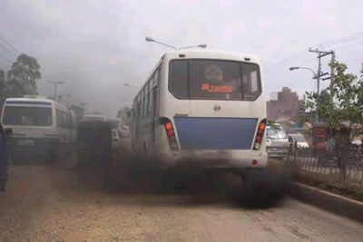 محکمہ ٹرانسپورٹ نے صوبہ بھر میں زہریلا دھواں چھوڑنے والی بسوں کے خلاف مؤثر کارروائیاں شروع کی ہیں۔