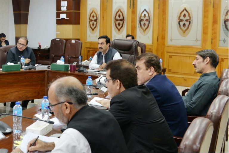 چیف سیکرٹری خیبرپختونخوا کی عوامی خدمات کی فراہمی کی پیشرفت کو تیز کرنے کی ہدایت