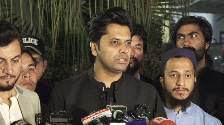 Special Assistant to Chief Minister Khyber Pakhtunkhwa on Information and Public Relations Shafi Jan has said that Chief Minister has pursued every possible constitutional, legal and democratic path to meet with Imran Khan