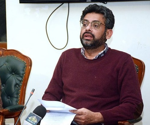 شہباز شریف پچھلے 22 ماہ میں 38 بیرونی دورے کر چکے ہیں۔ اوسطاً ایک ماہ میں دو بیرونی دورے کیے ہیں جبکہ بیرونی سرمایہ کاری صفر ہے۔ مشیر خزانہ خیبرپختونخوا مزمل اسلم