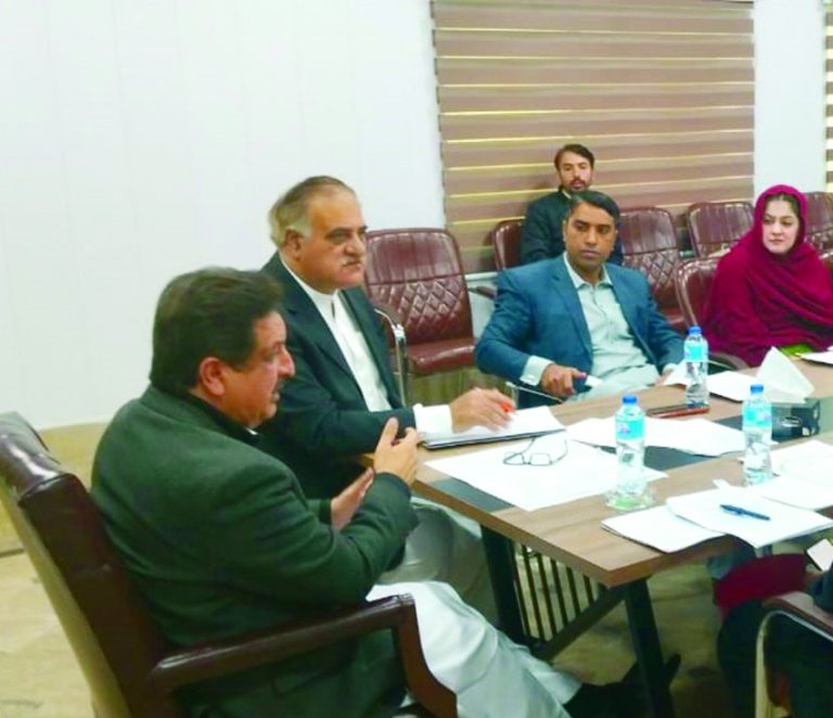 پشاور پبلک سکول اینڈ کالج کے بورڈ آف گورنر کا اجلاس خیبر پختونخوا کے وزیر برائے ابتدائی و ثانوی تعلیم اور چیئر مین بورڈ آف گورنر ارشد ایوب خان کی صدارت میں جمعرات کے روز پشاور پبلک سکول اینڈ کالج میں منعقد ہوا
