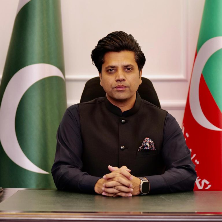 بانی چیئرمین عمران سے اڈیالہ جیل میں فیملی کی ملاقات کا دن/ معاون خصوصی برائے اطلاعات شفیع جان کا بیان